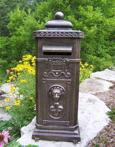 largest residential mailbox